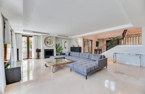 Nueva Andalucia Villa | Villa Michelle