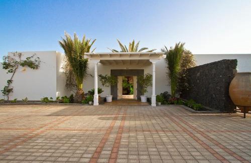 Puerto Calero Villa | Villa Mila