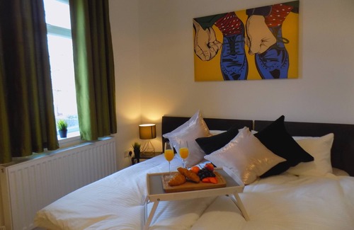 Splott Apartment | Villa Mimosa 4