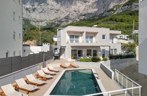 Zelenka Villa | Villa Minkini