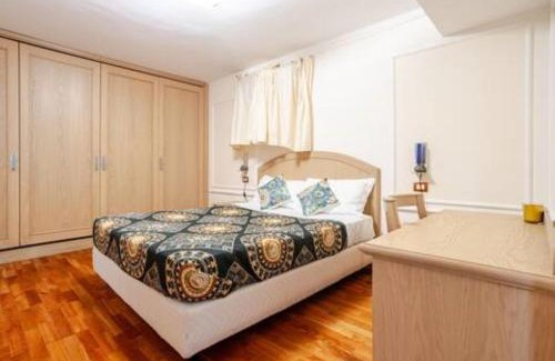 Ospedaletti Villa | Villa Miramare con Ampia Piscina Riscaldata e Vista Mare