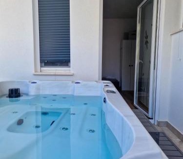 Zrce Villa | Villa Miss Sunshine with private jacuzzi