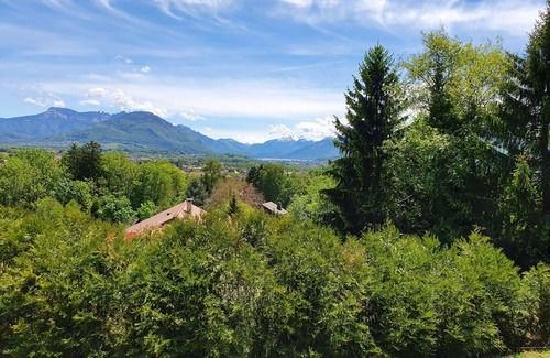 Pringy Villa | Villa Moderne Entre lac et Montagne. Piscine et Terrain de Pétanque
