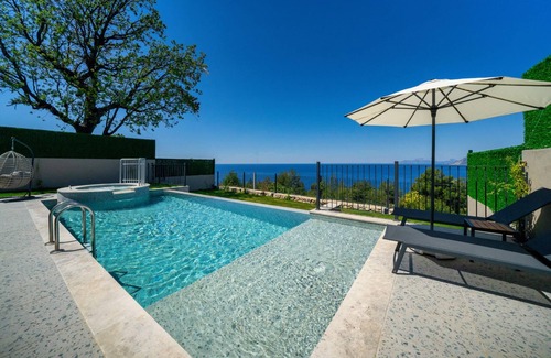 Oludeniz Villa | Villa Molly With Sea