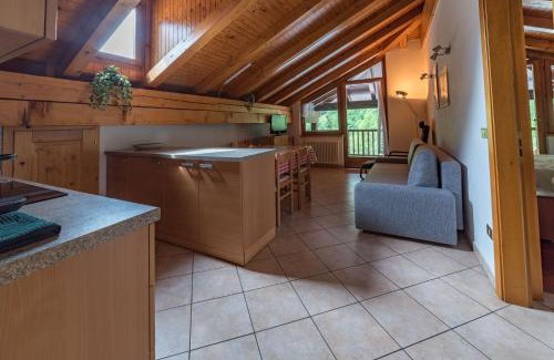 Cogolo Apartment | Villa Monari Apartment Riverside Terrace