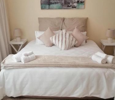 Sedgefield Apartment | Villa Monique Self Catering Apartment