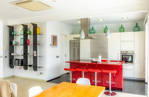 Urbanizacion Mont Ferrutx Villa | Villa 'Montfarrutx' with Mountain View, Wi-Fi and Air Conditioning