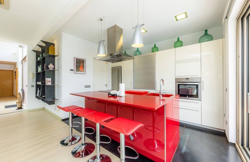Urbanizacion Mont Ferrutx Villa | Villa 'Montfarrutx' with Mountain View, Wi-Fi and Air Conditioning
