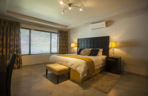 Greater Johannesburg Metropolitan Area Hotel | Villa Moyal