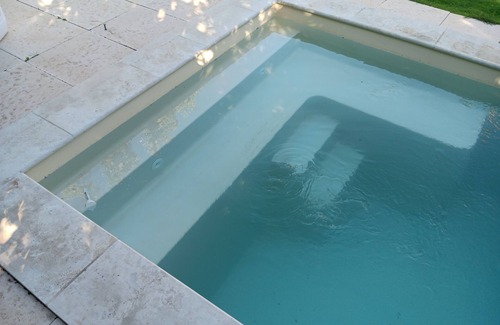 Saint-Didier House | Villa Naladijo, 6 People, heated swimming pool, games, 650m city center