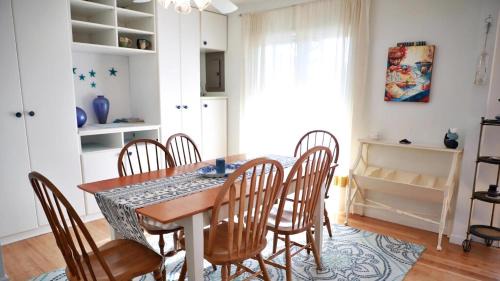 Village Green House | Villa Napoli