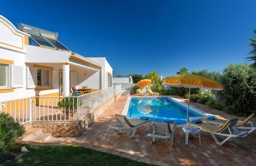 Guia House | Villa Natura by Interhome