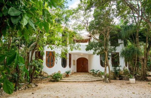 Alfredo V. Bonfil Villa | Villa Natural Cancun