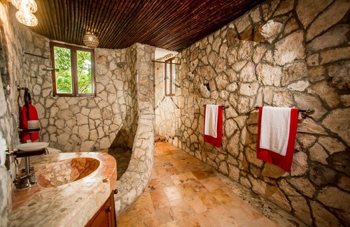 Alfredo V. Bonfil House | Villa Natural Luxury Architect Villa