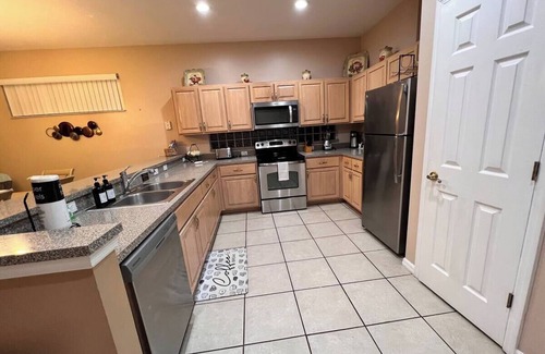 Sunset Lakes House | Villa near Disney Jacuzzi Pool 4bed-3baths