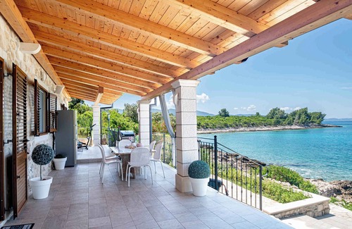 Loviste Villa | Villa near the sea