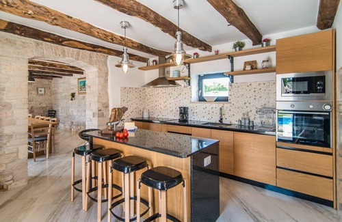 Kringa Villa | Villa Neza - Nine Bedroom Villa, Sleeps 20