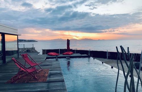 Sausset-les-Pins Villa | Villa niche dans une calanque accès mer privatif
