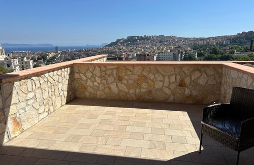 Naples Villa | Villa Nikita nestled in the greenery of Capodimonte with breathtaking views and ample space.