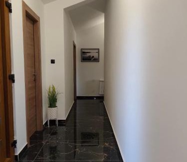 Porat Apartment | Villa Niko