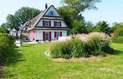 Glowe House | Villa Nixe