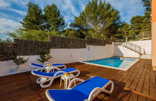 Okrug Villa | Villa Nora
