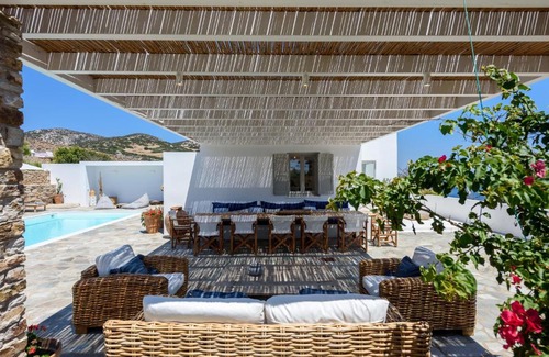 Soros Villa | VILLA NOSTOS ANTIPAROS