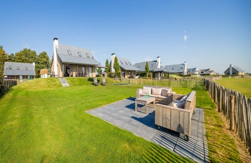 Tholen House | Villa Oesterdam | Sleeps 8 persons