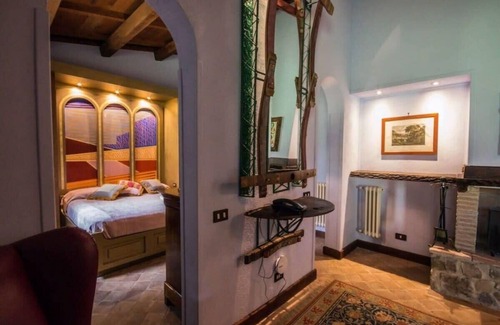 Piegaro Villa | Villa of an Artist with Tuscan Chiana Valley View
