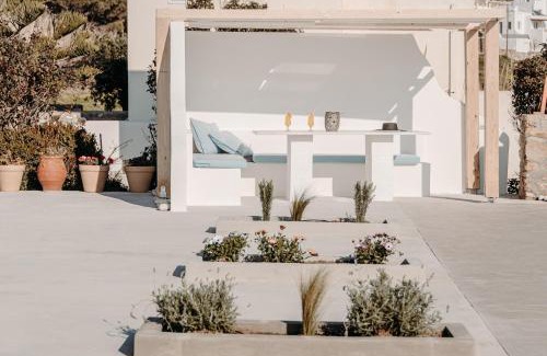 Naxos Town Villa | Villa of Roses in Naxos - Private villa with pool