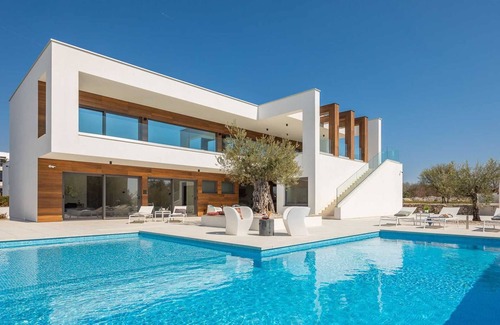 Vodnjan Villa | Villa Old Olive Ottava with Pool
