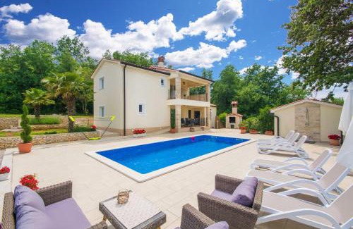 Boljevici House | Villa Olifi, a peaceful villa surrounded by nature