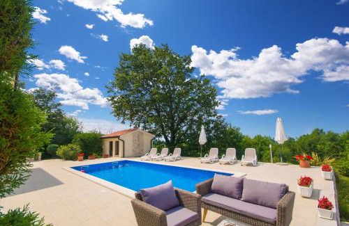 Boljevici House | Villa Olifi, a peaceful villa surrounded by nature