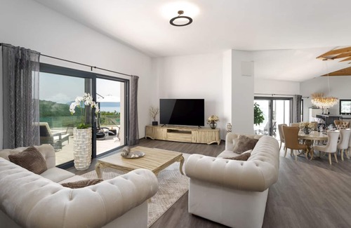 Martina House | Villa Oliv One