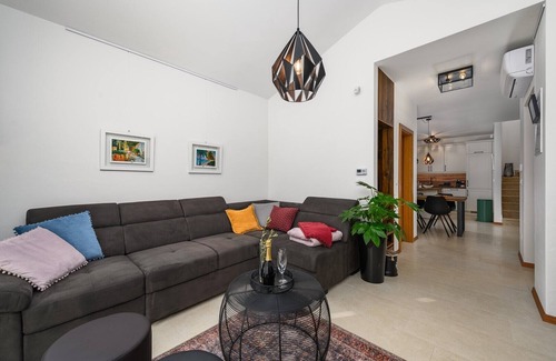 Tinjan Villa | Villa Oliva Muntrilj with pool and garden