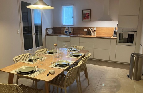Barjac Villa | Villa on foot from village center