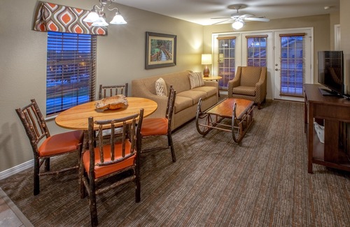 Branson Villa | Villa on the 18-Hole Golf Course