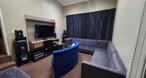 Witfield House | Villa on the East-Party House