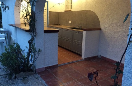 Tarraula Villa | Villa on wooded grounds, peaceful area, 9x4 pool, 7 min from the beach