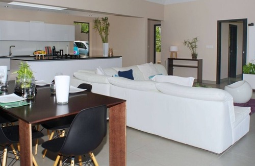 Petit Cul De Sac Beach Villa | Villa Open Space | Ocean View - Located in Wonderful Petit Cul de Sac with Private Pool