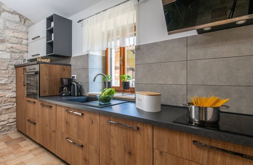 Krnica Villa | Villa Orada for 6 people with private pool & only 2.5 km from the beach
