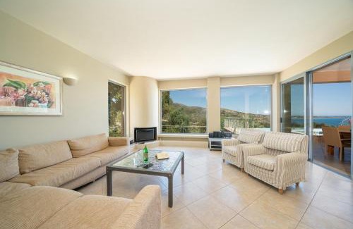 Kateleios Villa | Villa Orchidea by Villa Plus