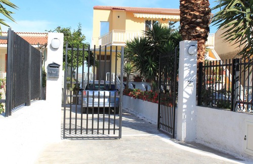 Borgo Bonsignore Villa | Villa Orchidea + Garden + parking and motorcycle parking + all the comforts