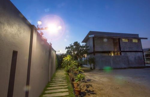 Bukit Hantu Hotel | VILLA PADDY
