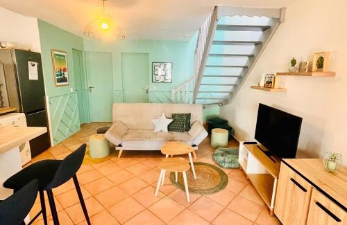 Anse des Rochers House | Villa Palm House