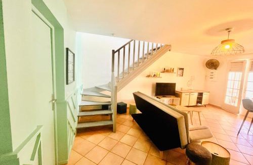Anse des Rochers House | Villa Palm House