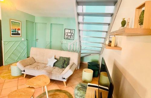 Anse des Rochers House | Villa Palm House