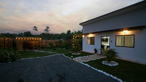 Penas Blancas Villa | Villa Palmera