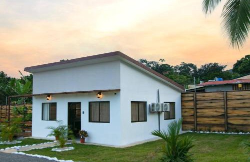 Penas Blancas Villa | Villa Palmera