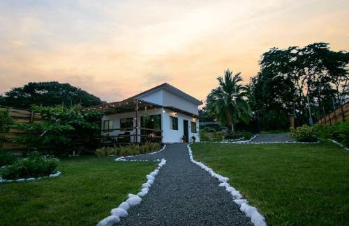 Penas Blancas Villa | Villa Palmera